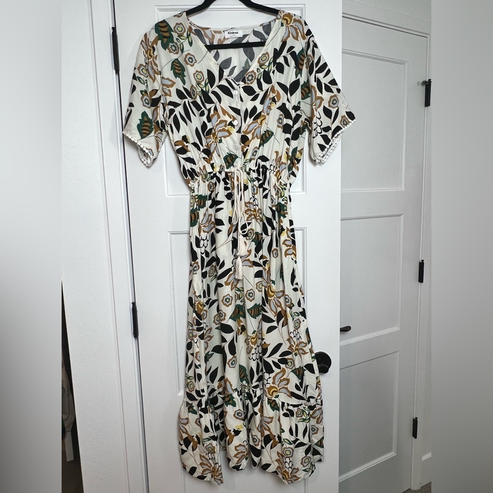 Kindred Ivory Floral Crochet Tassels Boho Dress (1X)